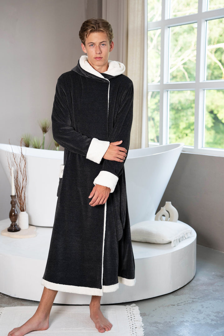 Winterbademantel Morgonrock Luxury Bathrobe  langer schlanker Bio Luxusbademantel mit Kapuze
Charmant
"Charmant" Designer Bademantel , edel, schön warm, einzigartig im Design, Damen, Herren
Exklusiver
 Bademantel
Exklusiver Bademantel
bademantel exklusiv​
bademantel exklusiv damen​
bademantel herren exklusiv​
exklusiver bademantel​
exklusiver bademantel damen​
exklusiver bademantel herren​
bademantel exklusiv herren​
